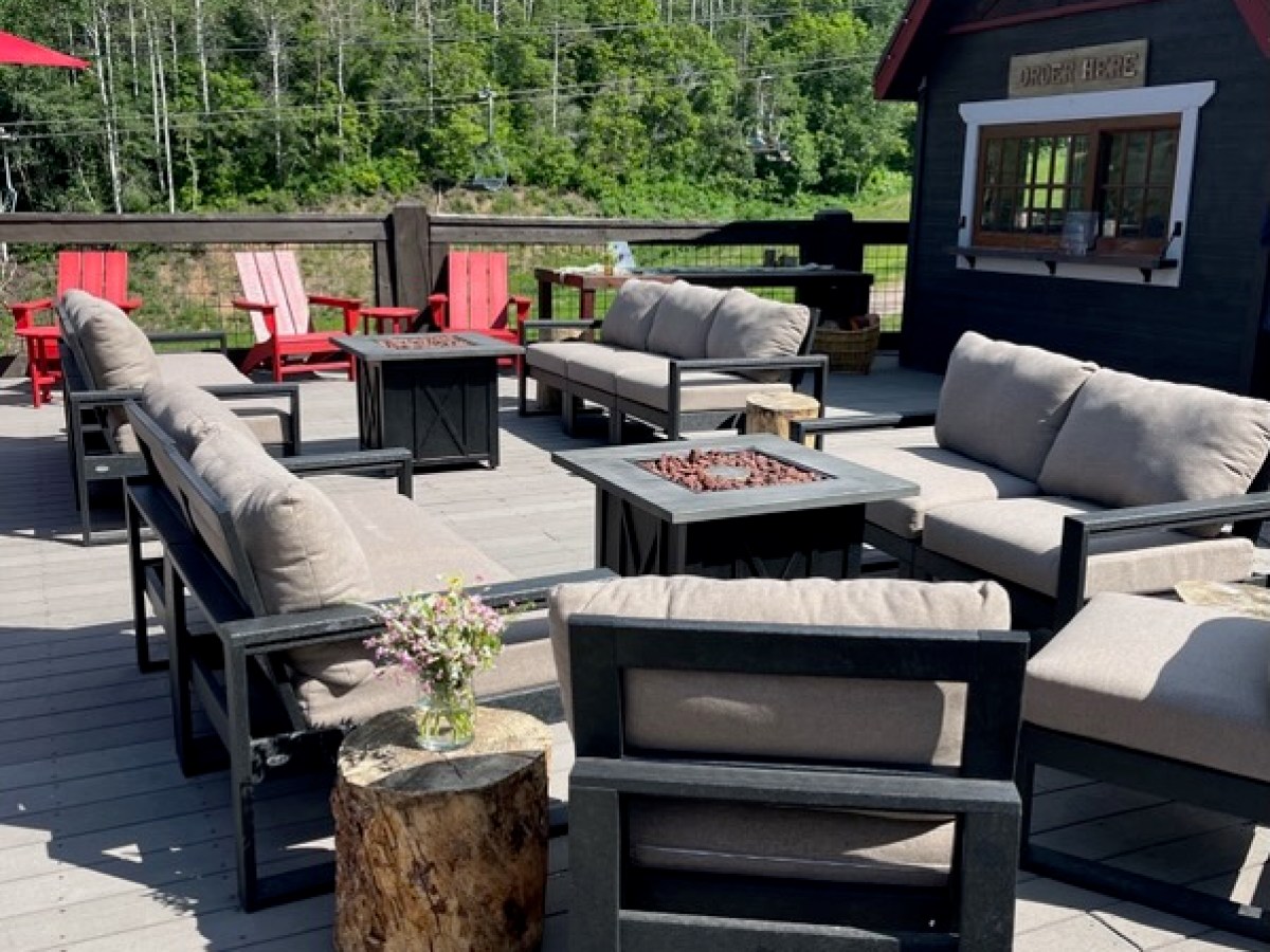 outside seating in the summer